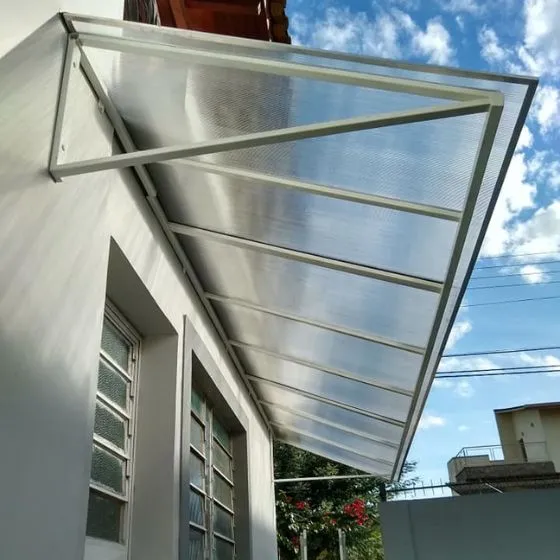 Cobertura de policarbonato para orçamento